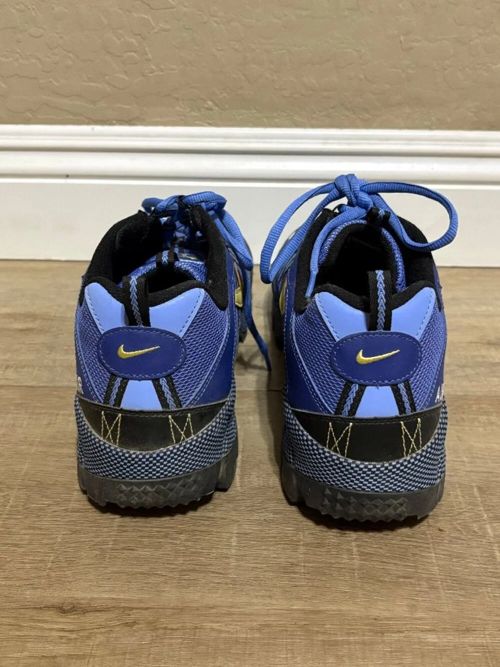 Nike Air Humara Shoes Sneakers FJ7098-400 Mens Size 15 Blue
